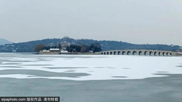 瑞雪兆丰年，当京城遇上龙年初雪，美如画卷
