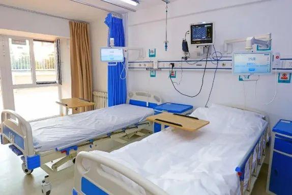 【汤医新闻】北京积水潭医院杨明辉教授来到北京积水潭医院小汤山康复中心查房授课