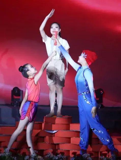 以美育浸润学生！看京城中小学让美育之花齐放“艺”彩