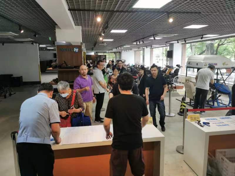 北京市残疾人联合会-市无障碍中心配合市交管局车管所完成新版残疾人通行证换证工作