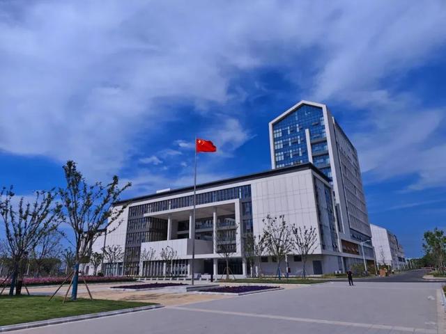 江南大学诚聘数字科技与创意设计类高层次人才！