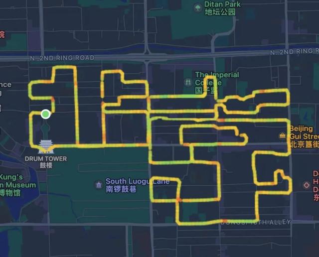 月光“骑”遇季 ——探寻北京夜色的独特之旅
