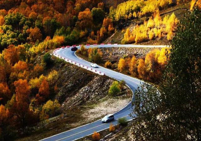 美翻！黄亦玫驰骋的京郊公路又迎“高光”时刻——