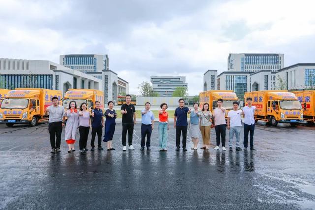 看！我们这20年