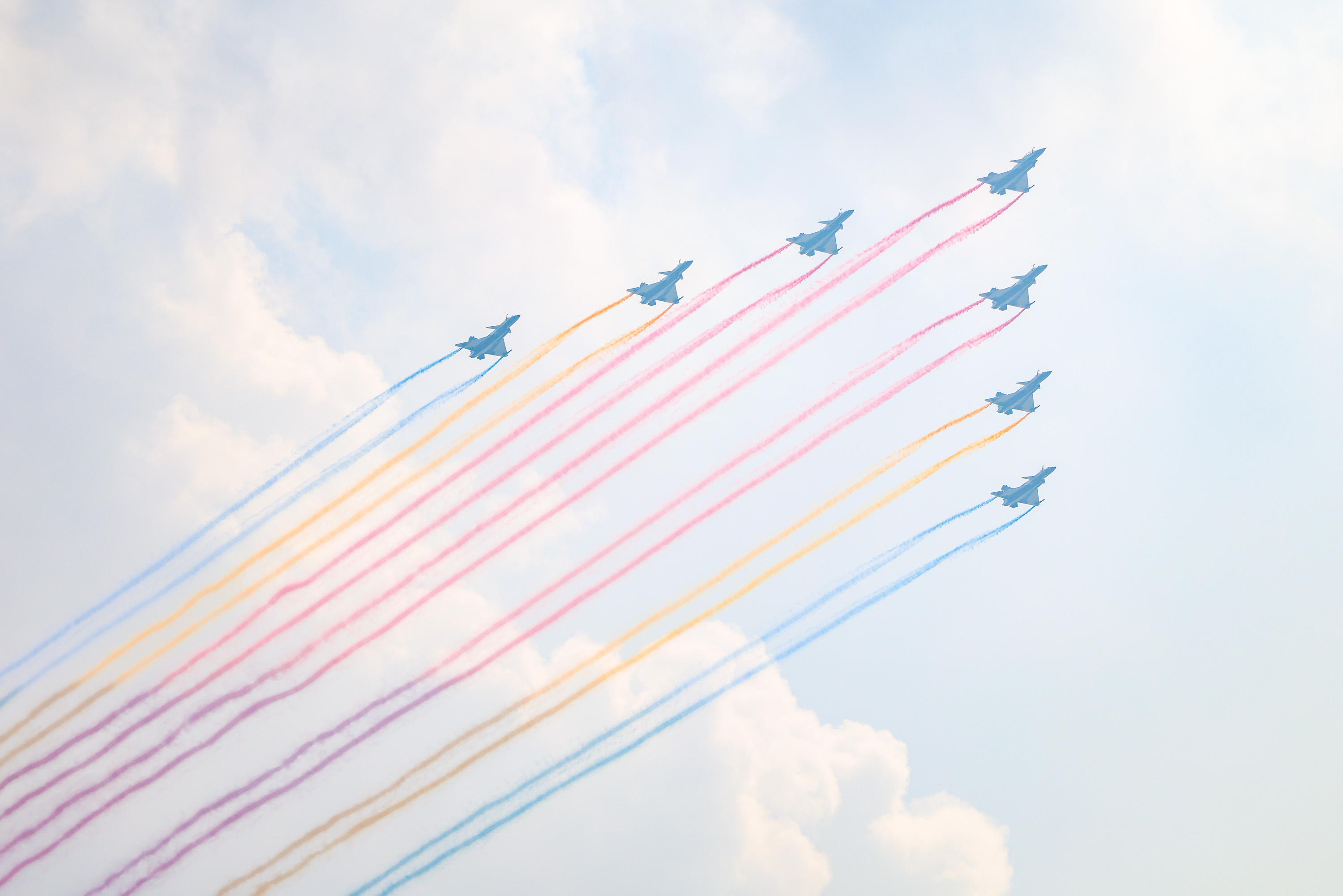 邓伟 分列式结尾飞机一组8