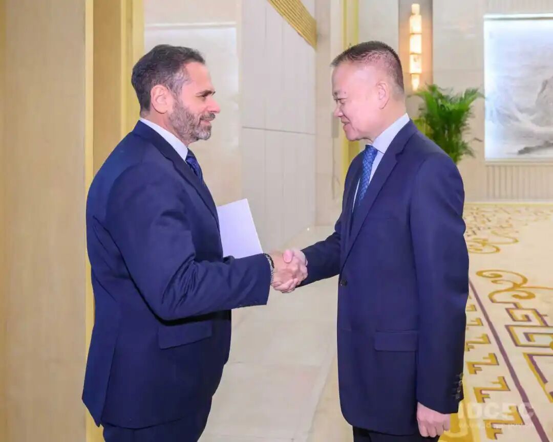 中联部部长刘海星会见委内瑞拉驻华大使塞瓦略斯