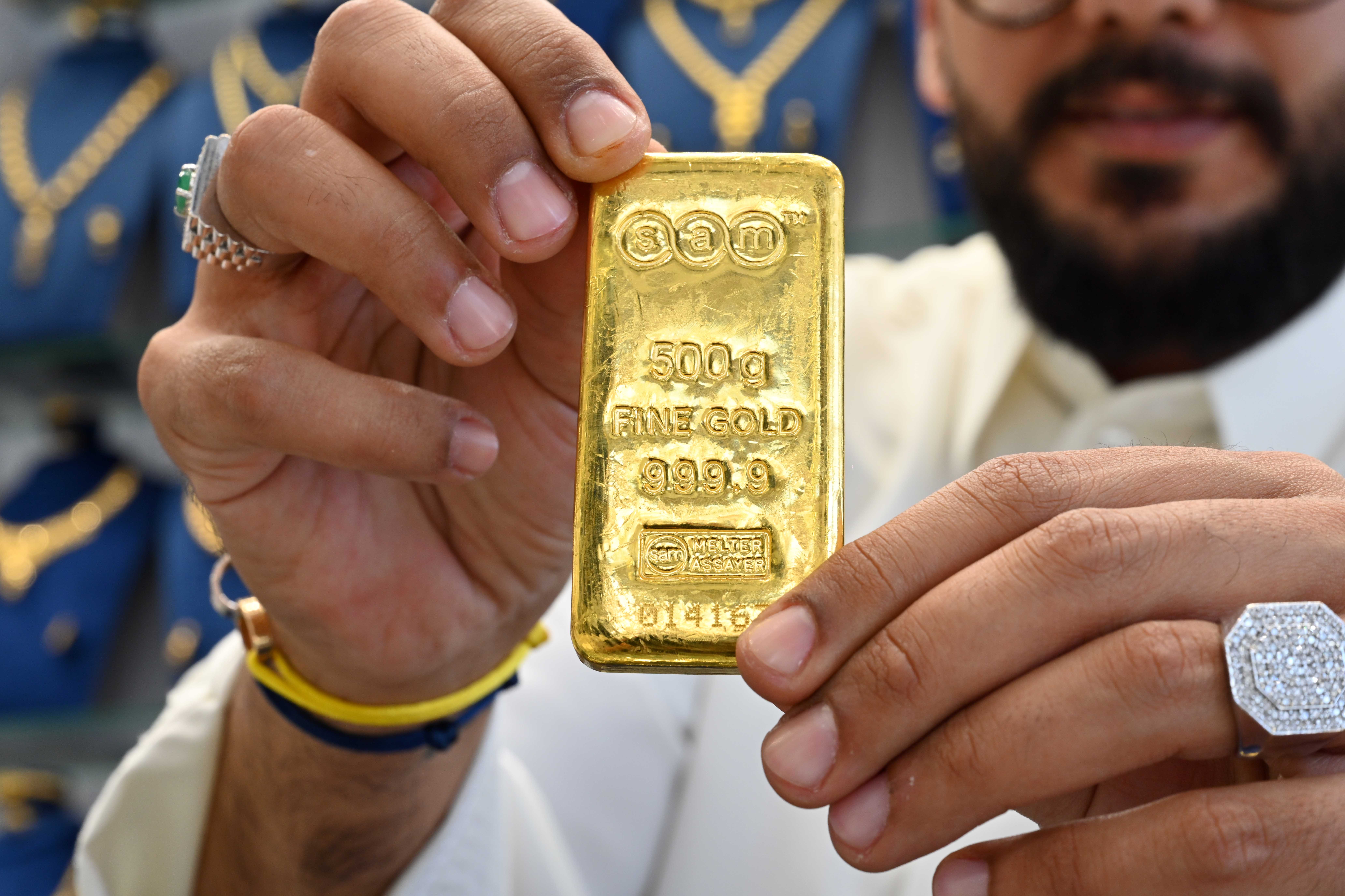 趁势而上，国际银行巨头大力扩张贵金属交易业务