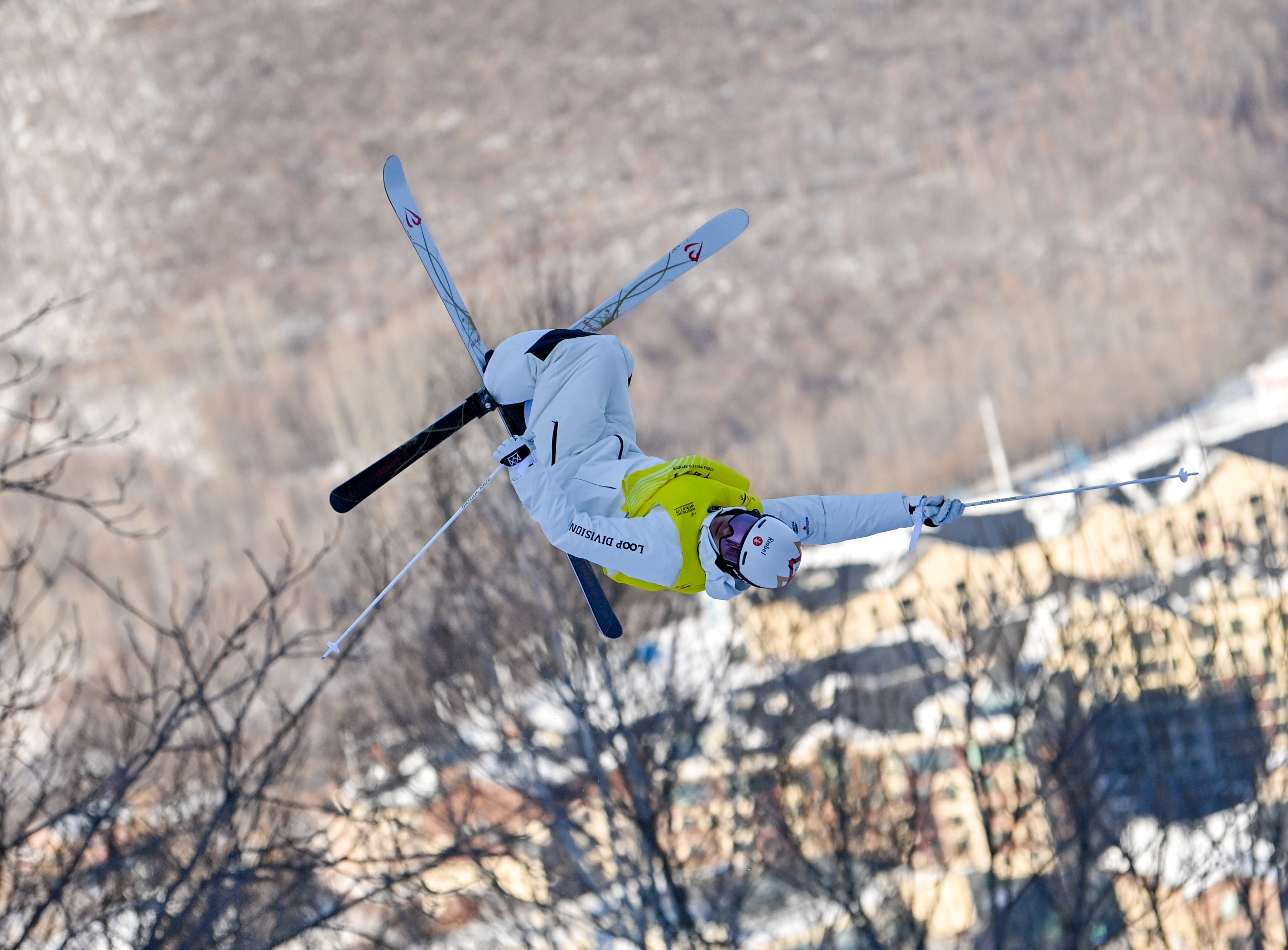 （体育）（4）自由式滑雪——国际雪联世界杯（北大湖站）：雪上技巧男子决赛赛况
