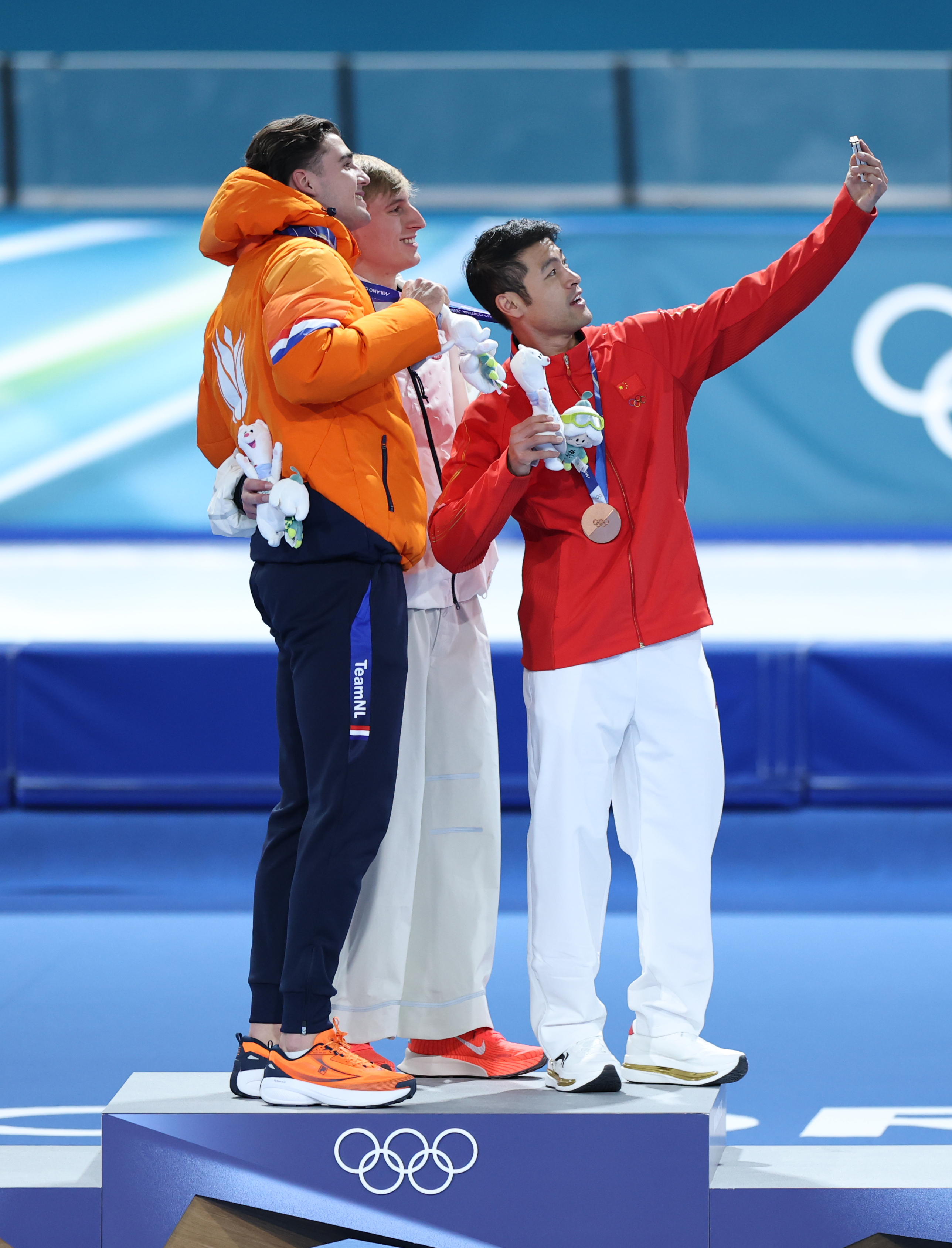 冬奥会｜速度滑冰——宁忠岩获男子1000米铜牌