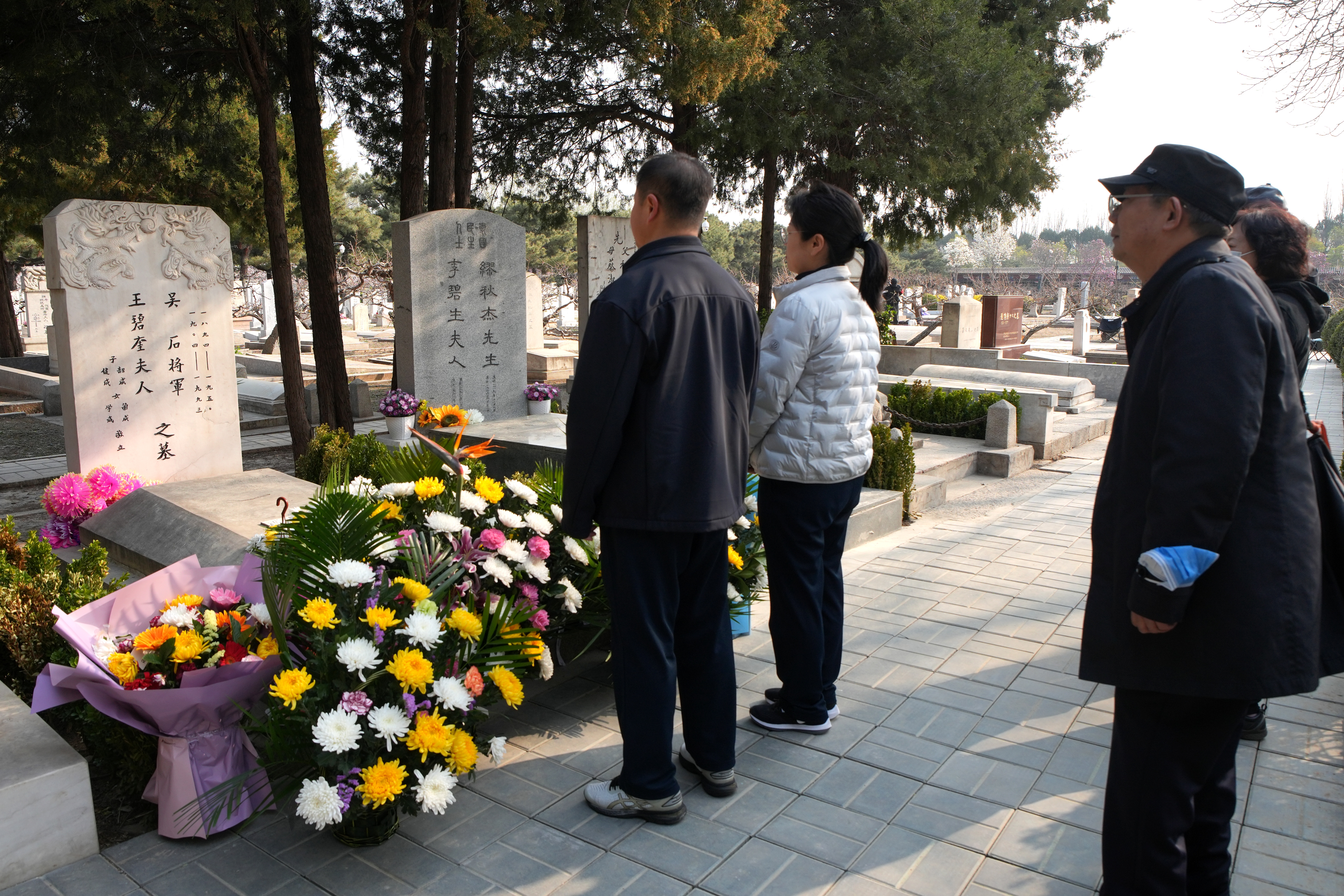 市民自发祭拜吴石将军2