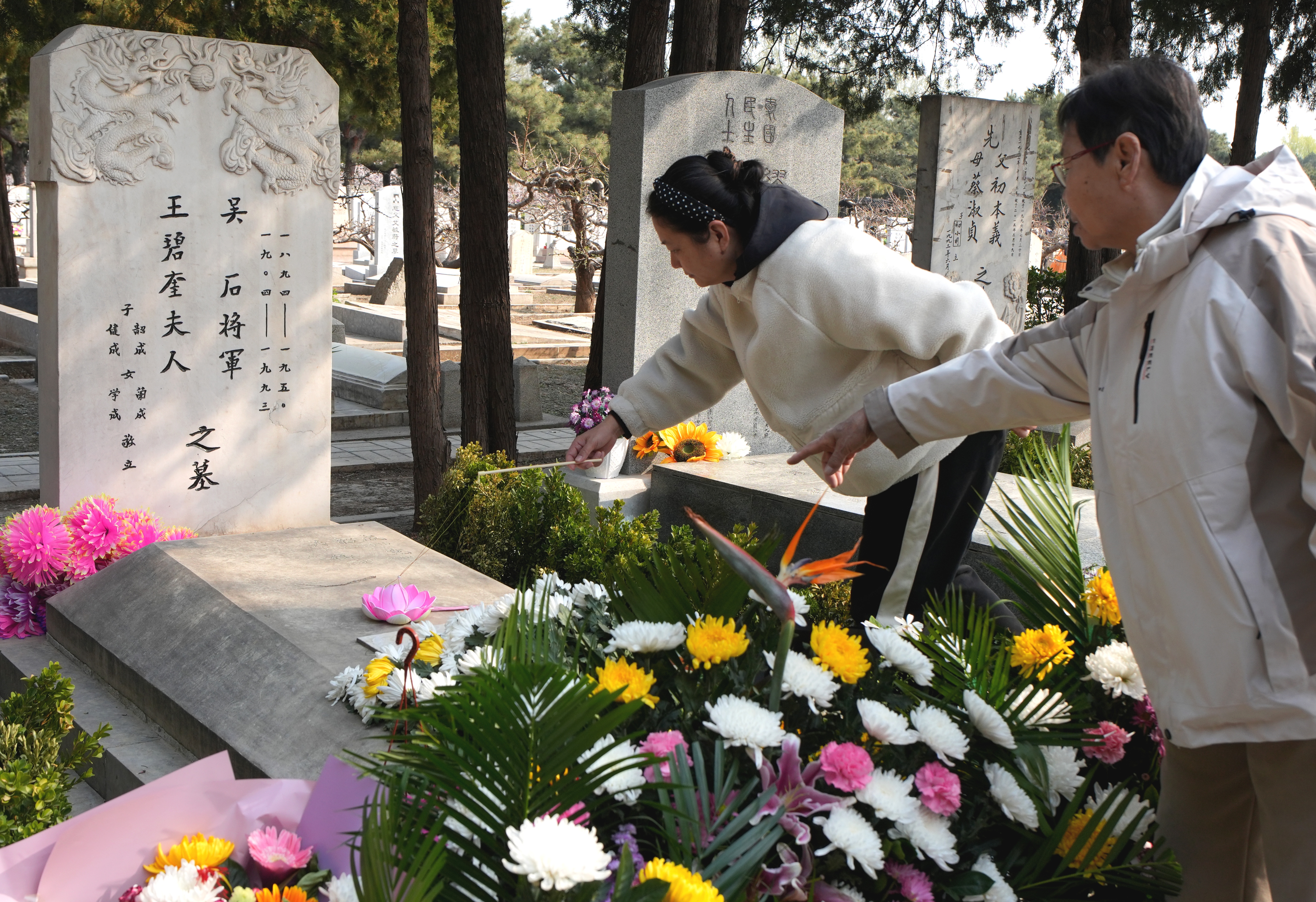 市民自发祭拜吴石将军4