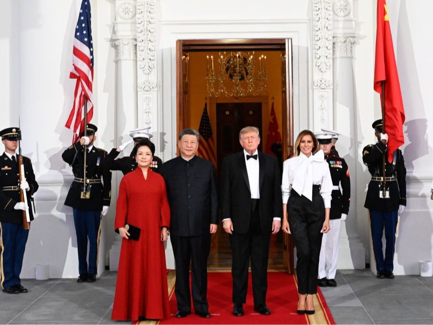 习近平和彭丽媛出席特朗普总统夫妇举行的欢迎宴会