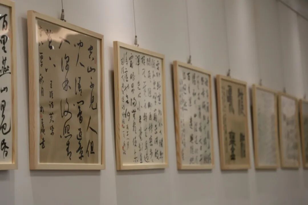 ��ʮ�Ľ조����ƽ�ȡ�ˮī��ׯ���黭չ��Ļ