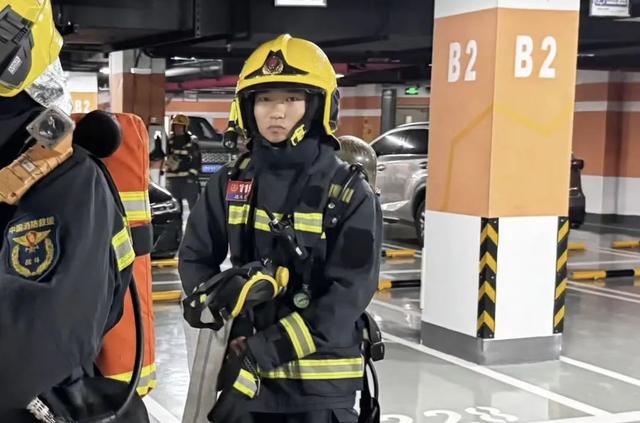 北消正能量 | 休假不“休”担当 北京00后消防员上演“最美逆行”！