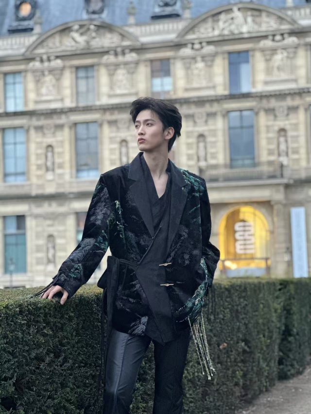 10套！闪耀巴黎！