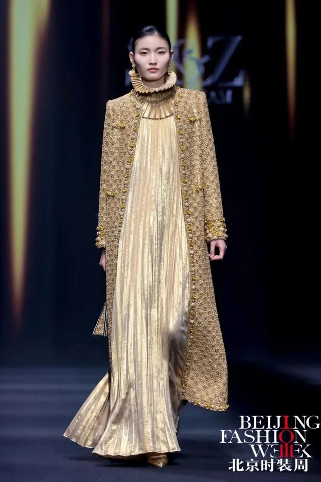 共赴时尚十年之约丨AW2025北京时装周盛大启幕