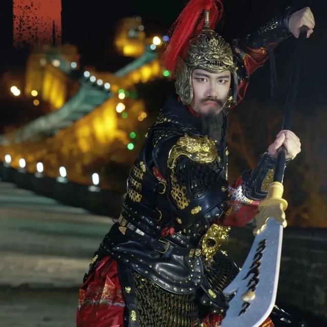 官宣，升级！八达岭夜长城4月30日璀璨回归——