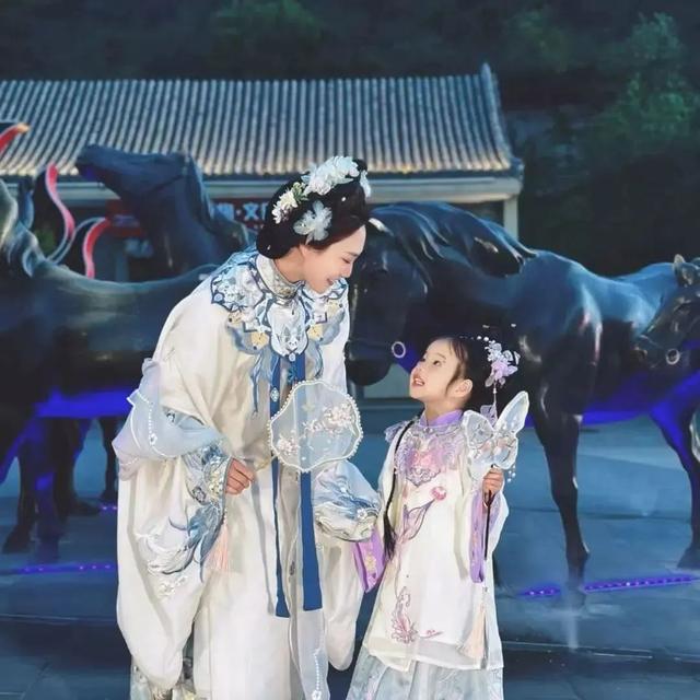官宣，升级！八达岭夜长城4月30日璀璨回归——