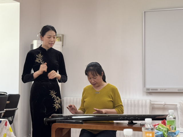 【汤医新闻】“琴韵悠扬，医心同庆”：古韵生香，共赴生日之约