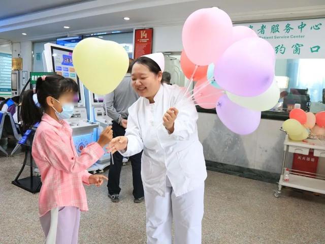【汤医新闻】“守护成长，共筑未来”儿童义诊活动圆满举行