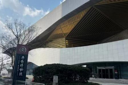 gogogo~出发咯！去逛馆！