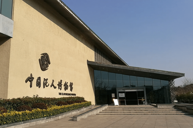 gogogo~出发咯！去逛馆！