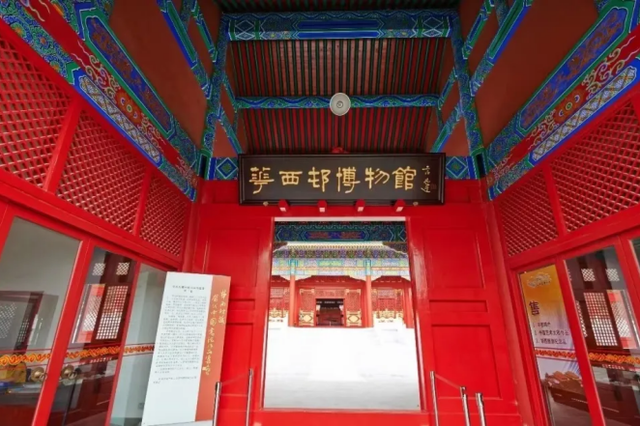 gogogo~出发咯！去逛馆！