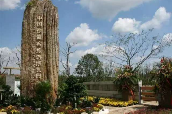 gogogo~出发咯！去逛馆！