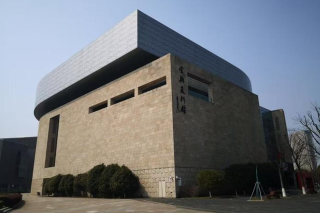 gogogo~出发咯！去逛馆！