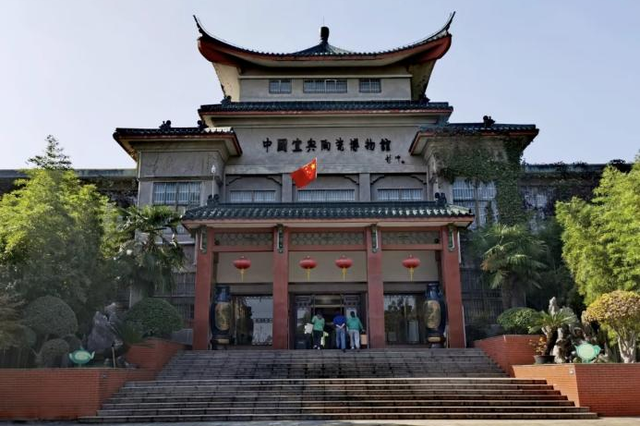 gogogo~出发咯！去逛馆！