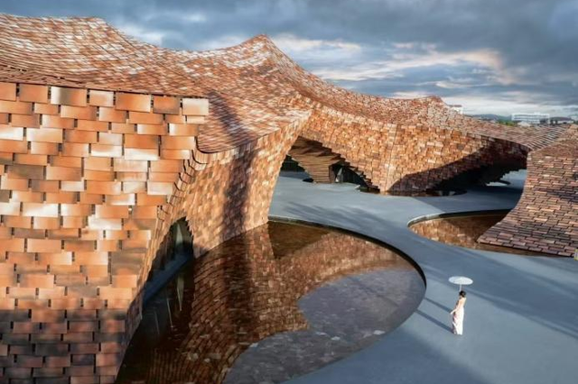 gogogo~出发咯！去逛馆！