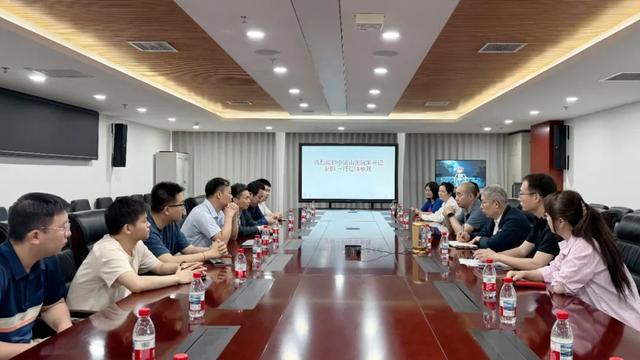 【汤医新闻】“代码遇见中医：未来科技与传统文化对话”活动在北京邮电大学成功举办