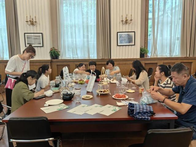 【汤医新闻】北京小汤山医院举办“草木清欢”夏日茶艺疗愈会
