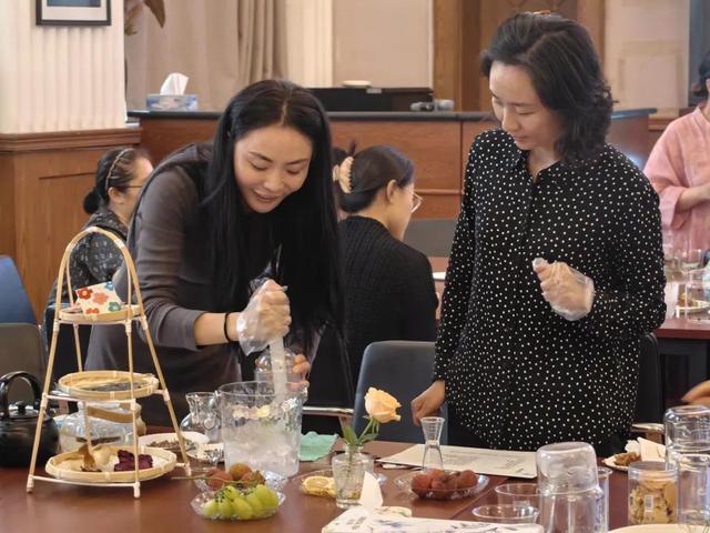 【汤医新闻】北京小汤山医院举办“草木清欢”夏日茶艺疗愈会