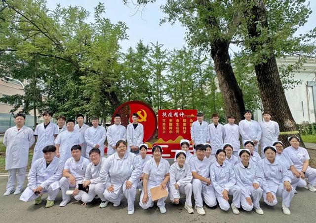 【汤医新闻】育护理新苗，筑职业根基——北京小汤山医院2025年实习护士岗前培训圆满收官