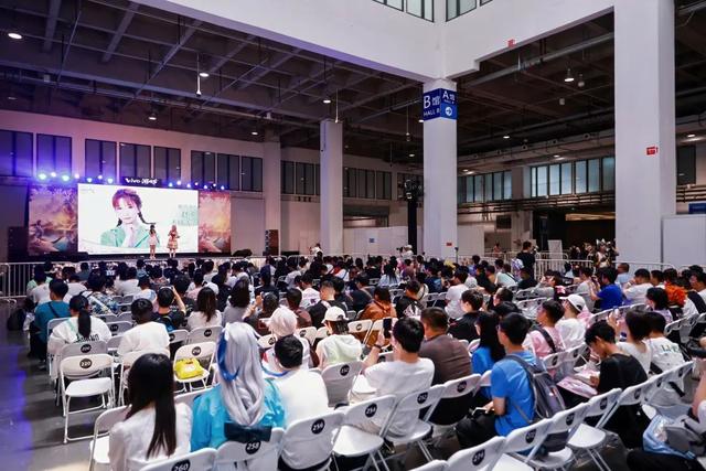 国漫盛宴 潮购乐园 第十二届“动漫北京·文旅嘉年华”火热启幕
